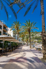 Fototapeta na wymiar Seaside restaurants along the sea promenade of Port de Soller, Mallorca