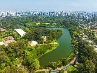 Vista aérea dos bairros Jardim Paulista, Vila Olímpia e Vila Mariana. Nos arredores do Parque Ibirapuera. São Paulo, SP.
