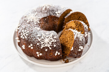 Gingerbread bundt cake with caramel filling