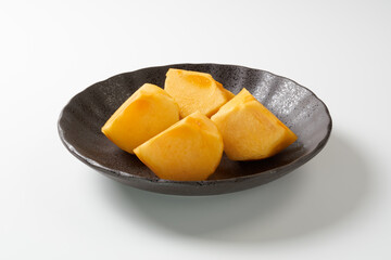 日本の柿を白背景で