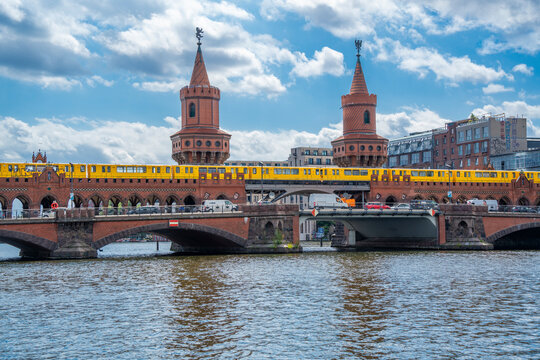 View of Oberbaum Bridge near Eastside section of the former Berlin Wall along the Spree River, Berlin, Germany