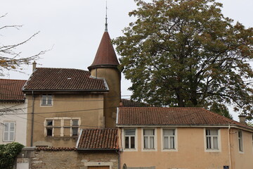 Bâtiment typique, vue de l'extérieur, ville de Bourg en Bresse, département de l'Ain, France
