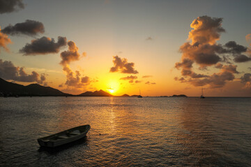 Sunset over Hillsborough Bay, Carriacou Island, Grenada - obrazy, fototapety, plakaty