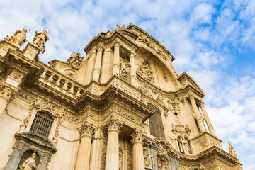 Fototapeta na wymiar Facade of the historic cathedral in Murcia, Spain
