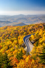 The scenic Blue Ridge Parkway in Autumn