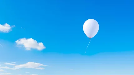 Behangcirkel 青空に舞う1個の風船 © AYANO