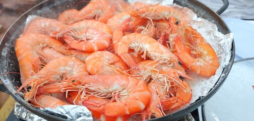 shrimp in a pan