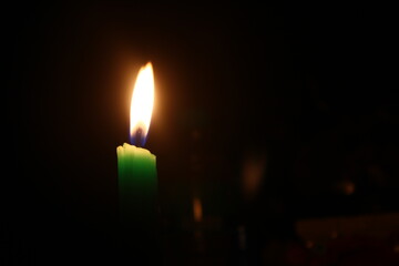 candle light with black backround