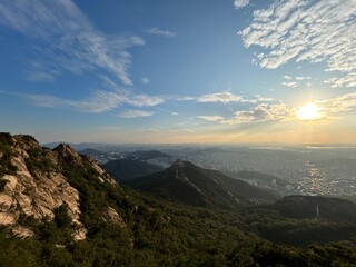 Fototapeta premium sunset over the mountains