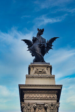 Griffin on Sir Horace Jones's Temple Bar Memorial. London, UK.