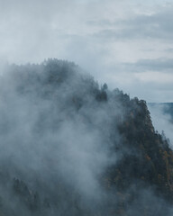 Nebel über dem Höllental