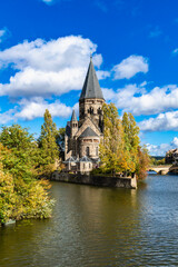 Fototapeta na wymiar New temple or new protestant temple in metz on the moselle river