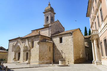 Fototapeta na wymiar San Quirico d Orcia, historic town in Tuscany
