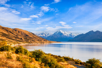 Mount Cook, New Zealand's highest mountain, and Lake Pukaki.