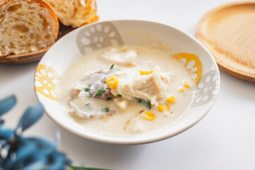 コーン入りキノコのクリームシチュー