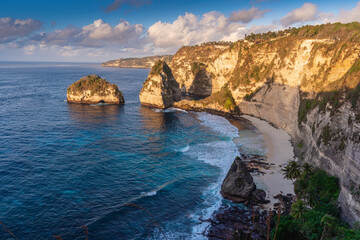 Fototapeta na wymiar Top view from drone, Seascape of Atuh Beach and Diamond Beach Bali from Jogglo Viewpoint, Nusa Penida Island in the morning, Bali, Indonesia.