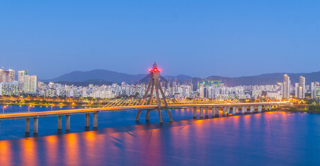 Skyline of seoul, the capital city of south korea with Han River