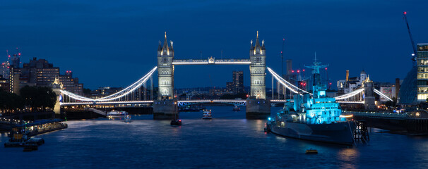 Tower bridge + HMS Belfast