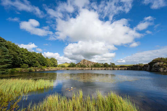 Ehemaliger Steinbruch Cawfield Quarry, Baggersee am Hadrianswall