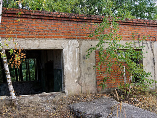 Abandoned one-storey brick building