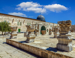 The Old City of Jerusalem - 667643502
