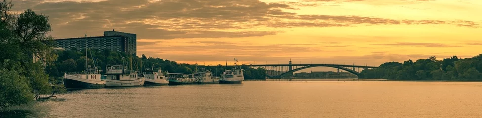 Fototapete Rund Stockholm Panorama sunrise morning with a bridge © sMiloMilo