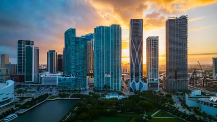 Fototapete Vereinigte Staaten Aerial sunset of Miami Florida skyline skyscraper cityscape smart city 