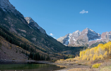 The Maroon Bells on an early autumn morning in Aspen, Colorado.