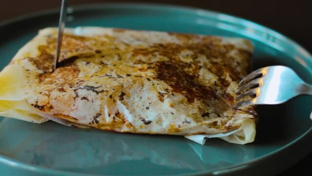 Kagit kebabi is made from tomatoes, peppers, minced meat and spices. It is made using baking paper in an oven to trap the juices and flavours inside.
Turkish kebab peculiar to Hatay.