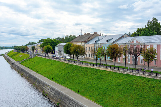 Tver, view of the embankment of Stepan Razin