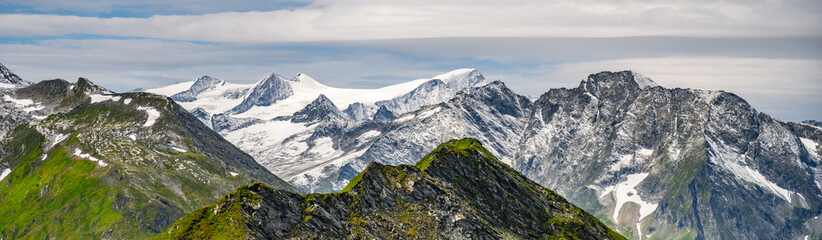 Majestic alpine panorama with glacier mountain of Grossvenediger. The main peak of the Venediger Group in Hohe Tauern mountain range. Austrian Alps, Austria. - obrazy, fototapety, plakaty