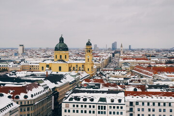 Naklejka premium Bavarian charm meets modern flair in Munich, a vibrant city with a rich history and culture.