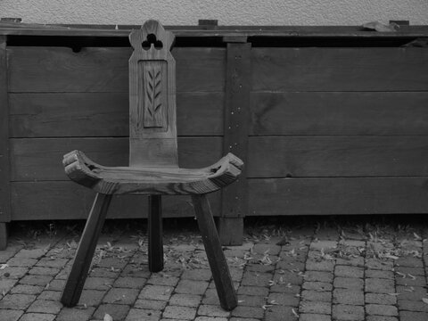 Antiker Stuhl