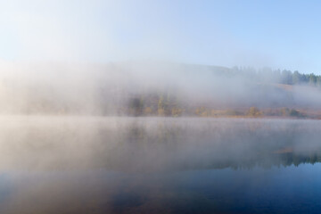 Obraz na płótnie Canvas Morning Fog on the Lake