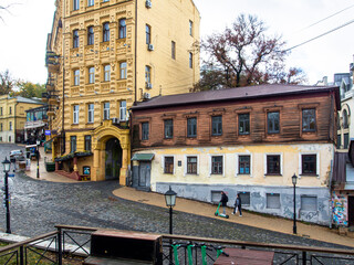 Fototapeta na wymiar Downtown of Kyiv, Ukraine in autumn. Views of historic architecture and landscape, nature of Kyiv. Old streets and buildings of the city center.