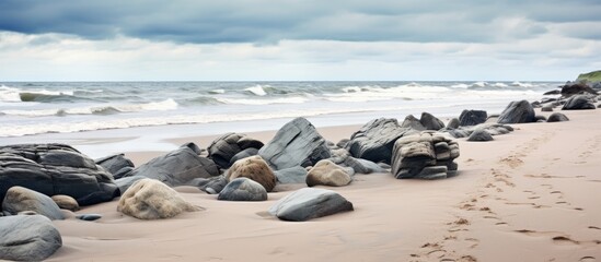 Rocky beach by the Baltic Sea - obrazy, fototapety, plakaty