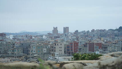 Obraz premium The fishing village view located on the bay of the ocean on the south of the China