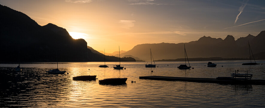 Sonnenaufgang am Wolfgangsee in Sankt Gilgen