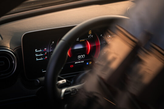 O Mercedes AMG C43 2024