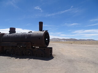 Fototapeta na wymiar salt desert Uyuni - désert de sel Uyuni Bolivie
