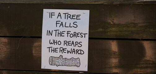 sign with environmental consciousness message in the park