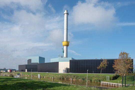 Factory in Dronten, Flevoland || Fabriek in Dronten , Flevoland