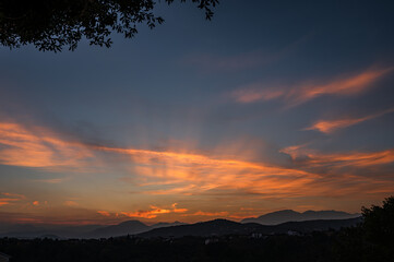Spectacular photographs of sunsets in Molise, Italy