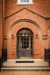 Fototapeta na wymiar old brick arched doorway