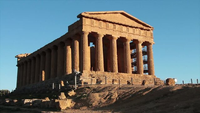 agrigento sicily italy ancient temple of concordia pillars wide shot with zoom in