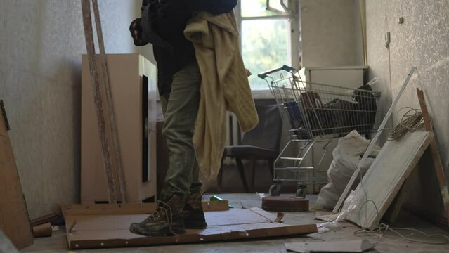 Homeless Shelter Bed Images – Browse 820 Stock Photos, Vectors, and ...