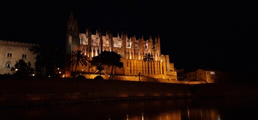 Obraz premium Cathedral in Palma de Mallorca, also known as La Seu, is a stunning Gothic-style cathedral located in the city of Palma, which is the capital of the Spanish island of Mallorca (Majorca). It is one of