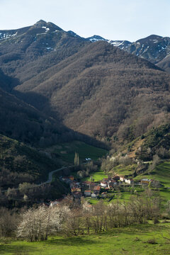 Trekking routes in the municipality of Posada de Valdeon,