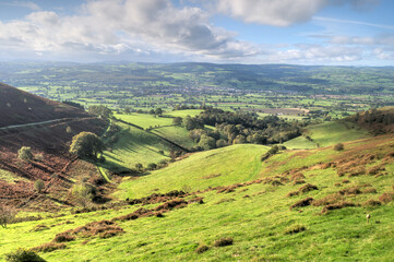 Landscape with Hills and Blue Sky (The Clwydian Range
and Dee Valley) - obrazy, fototapety, plakaty