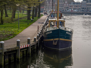 Fototapeta na wymiar Die holländische Stadt Hoorn am Ijsselmeer